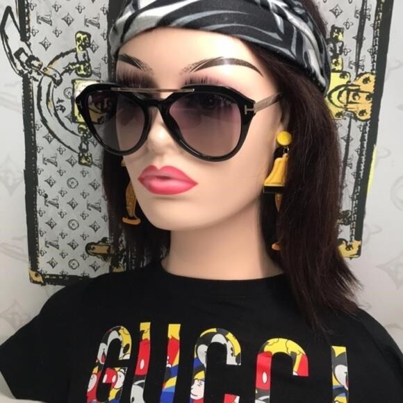 Tom Ford Accessories - Tom Ford TF576 01B Lisa-02 Sunglasses – Black/Gold – 54mm